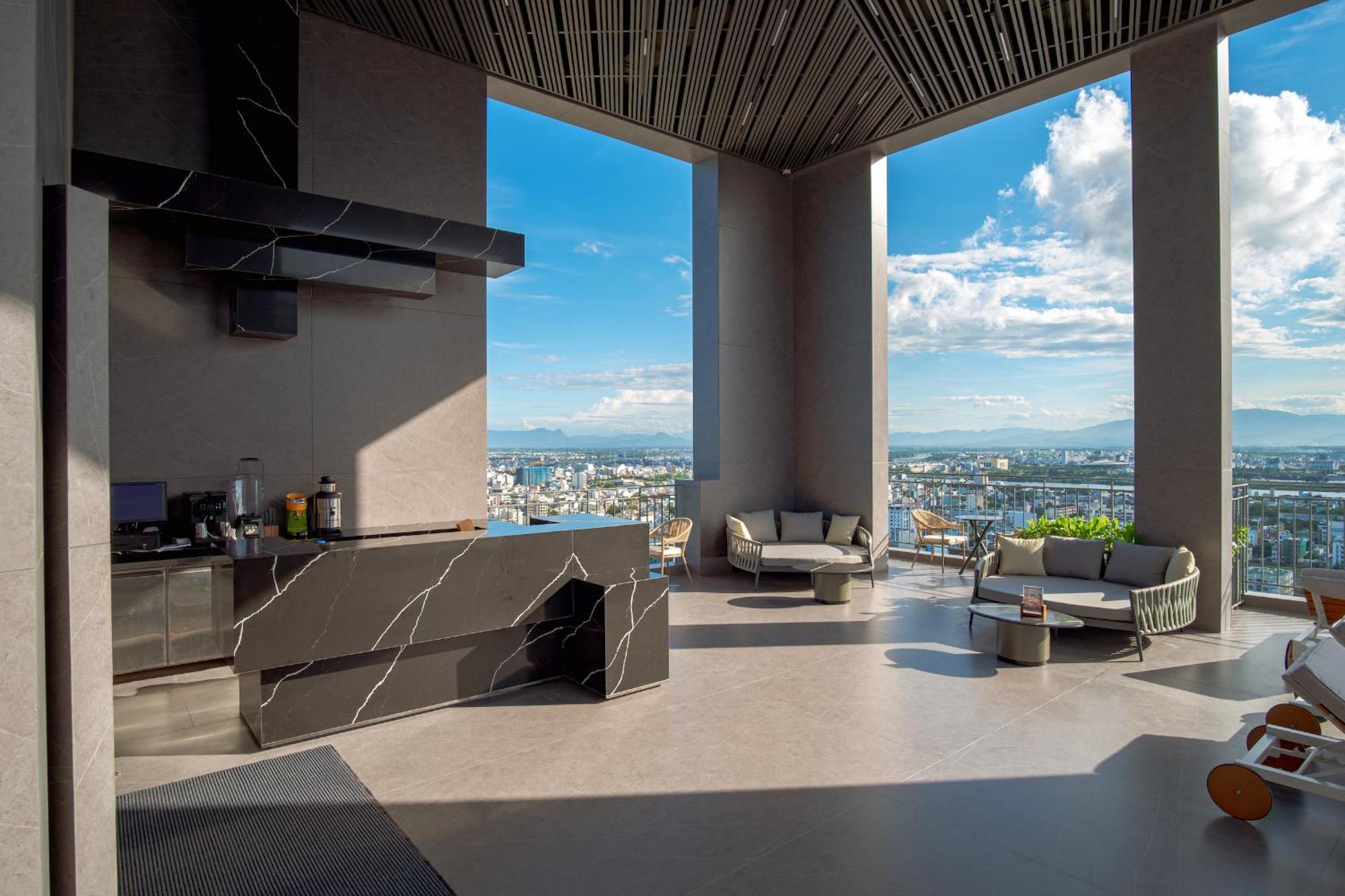 M Hotel Danang Ngoại thất bức ảnh The Sky Garden