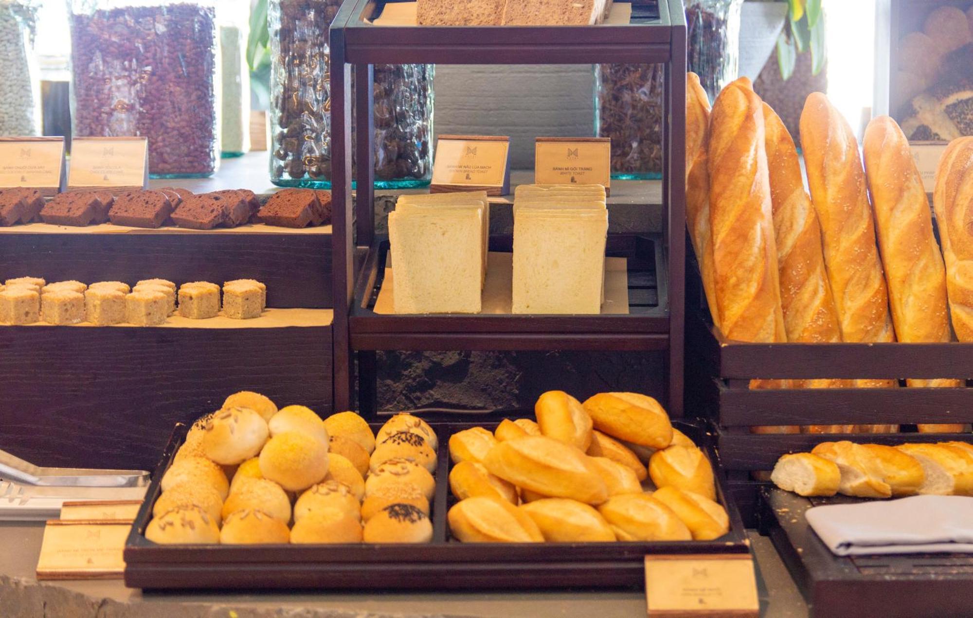 M Hotel Danang Ngoại thất bức ảnh Bread and cheese
